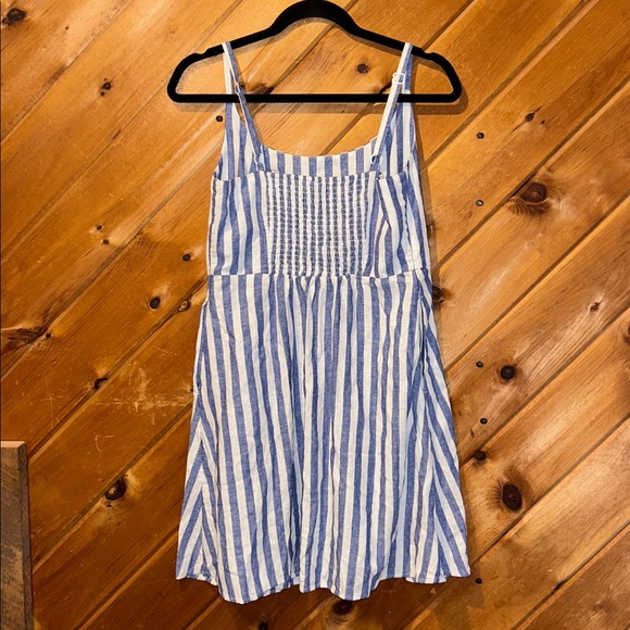 Old navy Fit & Flare Linen-Blend Blue & White striped Mini Dress - Picture 4 of 6